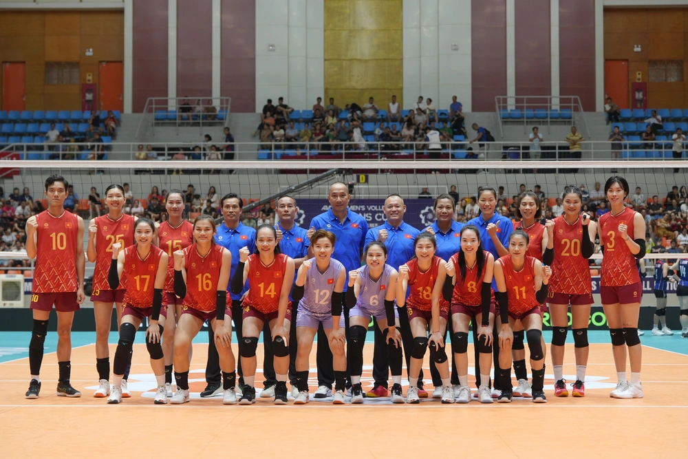 Tin nóng thể thao tối 8/6: ĐT bóng chuyền nữ Việt Nam được truyền thông quốc tế đánh giá 'sánh ngang' với đội số 3 châu Á - Ảnh 1.