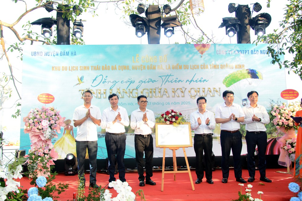 Đảo Đá Dựng – điểm đến mới trên vịnh Bái Tử Long - Ảnh 7. Đảo Đá Dựng – điểm đến mới trên vịnh Bái Tử Long - Ảnh 7.