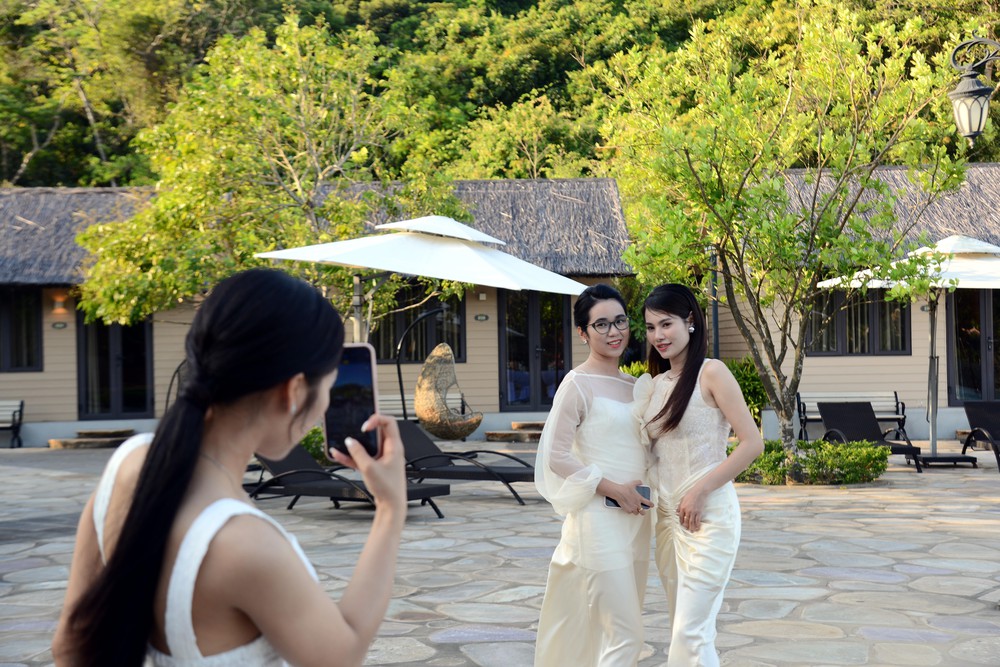Đảo Đá Dựng – điểm đến mới trên vịnh Bái Tử Long - Ảnh 3. Đảo Đá Dựng – điểm đến mới trên vịnh Bái Tử Long - Ảnh 3.