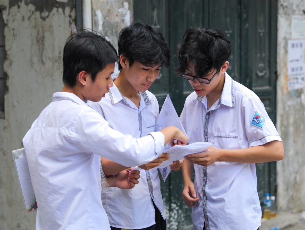 Kỳ thi vào lớp 10 công lập Hà Nội: Đề thi đổi mới, tăng cường phát triển năng lực người học - Ảnh 3.