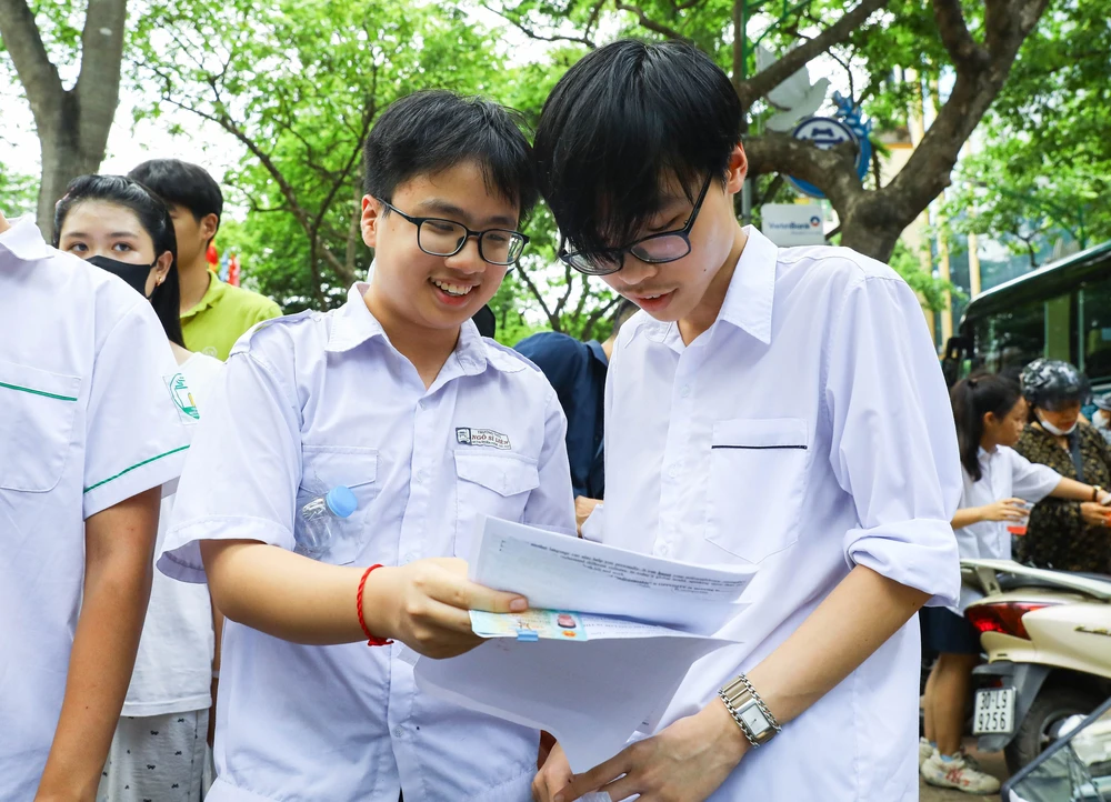 Kỳ thi vào lớp 10 công lập Hà Nội: Đề thi đổi mới, tăng cường phát triển năng lực người học - Ảnh 1.