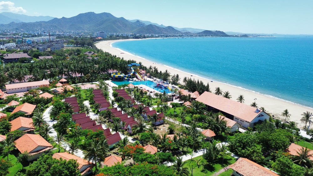 Đa dạng hành trình khám phá Ninh Thuận trong mùa hè 2025 - Ảnh 1. Đa dạng hành trình khám phá Ninh Thuận trong mùa hè 2025 - Ảnh 1.