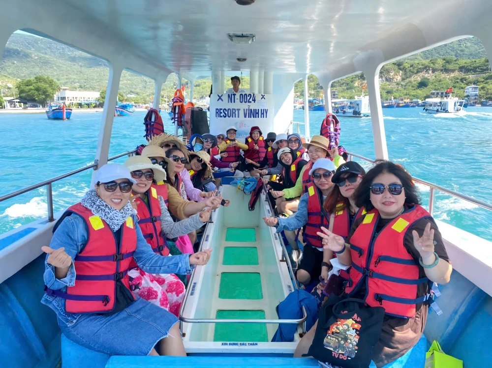Đa dạng hành trình khám phá Ninh Thuận trong mùa hè 2025 - Ảnh 5. Đa dạng hành trình khám phá Ninh Thuận trong mùa hè 2025 - Ảnh 5.