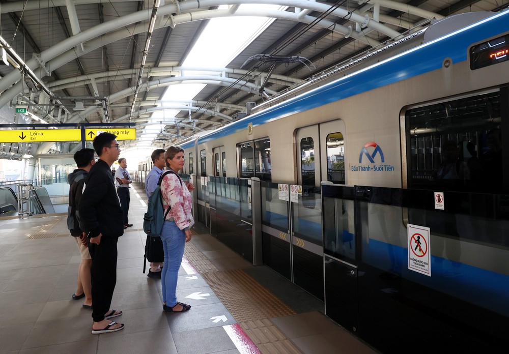 Lan tỏa “Văn hóa metro” trên tuyến Bến Thành - Suối Tiên - Ảnh 3. Lan tỏa “Văn hóa metro” trên tuyến Bến Thành - Suối Tiên - Ảnh 3.