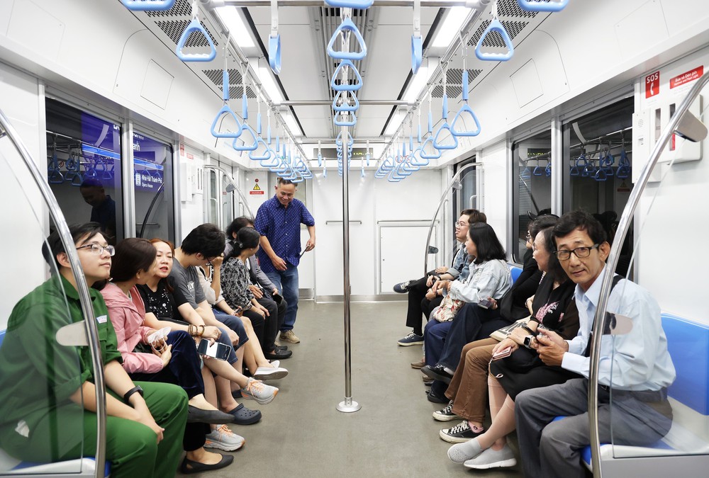 Lan tỏa “Văn hóa metro” trên tuyến Bến Thành - Suối Tiên - Ảnh 1. Lan tỏa “Văn hóa metro” trên tuyến Bến Thành - Suối Tiên - Ảnh 1.