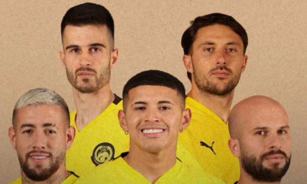 Bị nghi ngờ vi phạm quy định nhập tịch cầu thủ, Chủ tịch LĐBĐ Malaysia tuyên bố: ‘FIFA đã kiểm tra và phê duyệt’ - Ảnh 1.