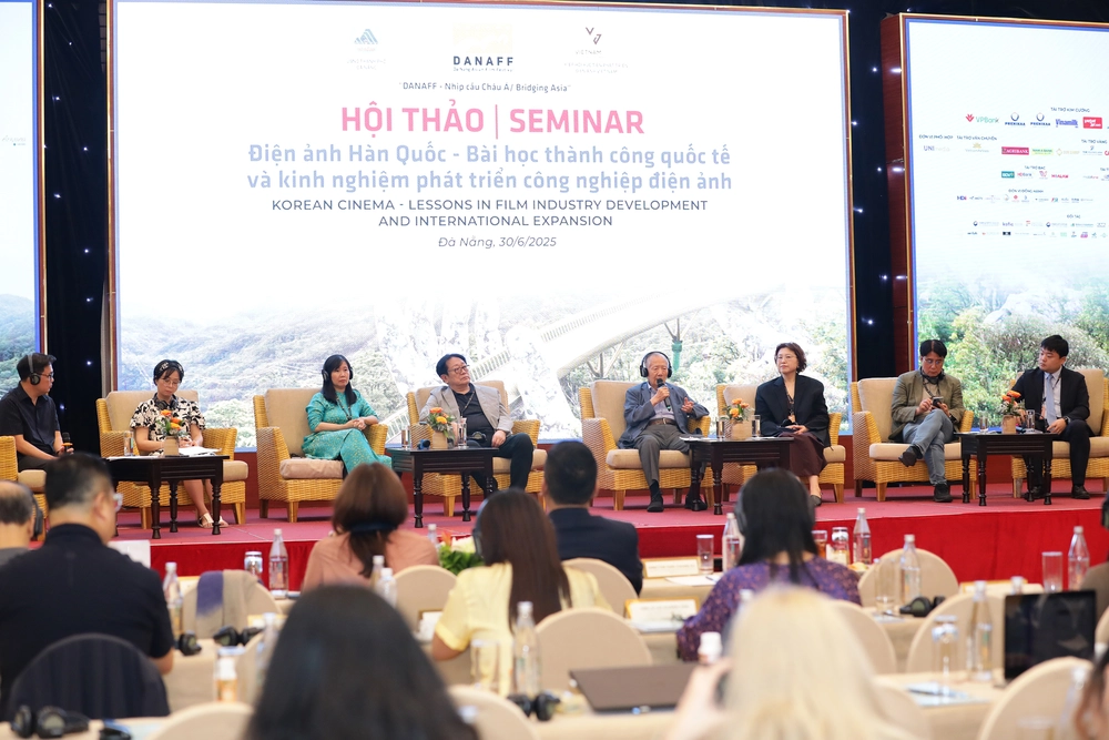 LHP châu Á Đà Nẵng 2025: &quot;Hiến kế&quot; phát triển điện ảnh Việt Nam từ bài học của Hàn Quốc - Ảnh 1.
