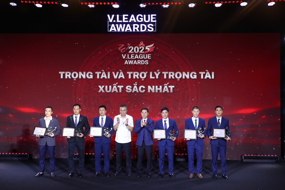 Tiến Linh, Công Phượng vắng mặt tại Lễ trao giải V.League Awards 2024/25 - Ảnh 2.