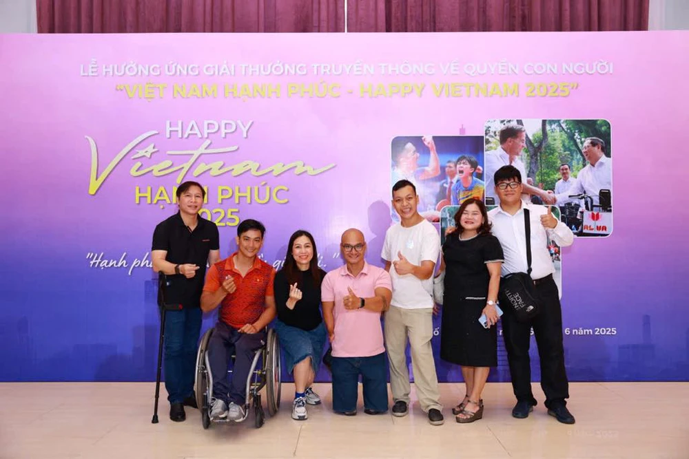 MC Nguyễn Hồng Lợi: &quot;Khi làm được, sẽ thấy hạnh phúc với thành quả của mình&quot; - Ảnh 3.