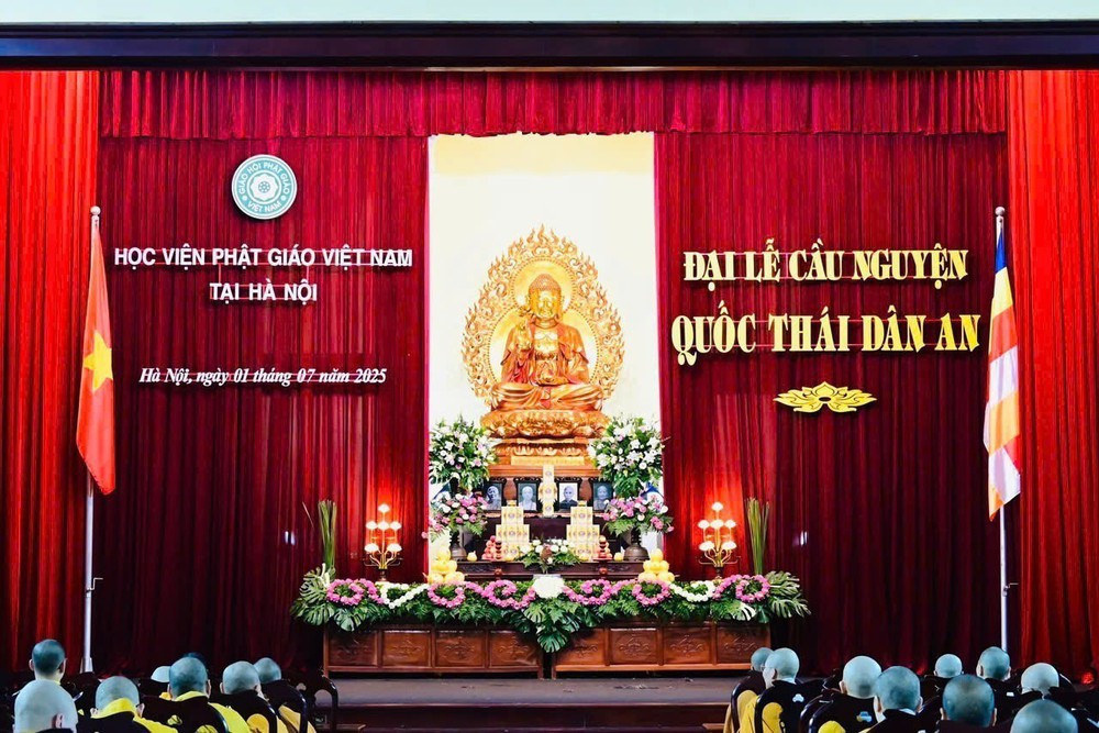 Đại lễ cầu nguyện quốc thái dân an đánh dấu thời khắc lịch sử thiêng liêng của đất nước - Ảnh 1.