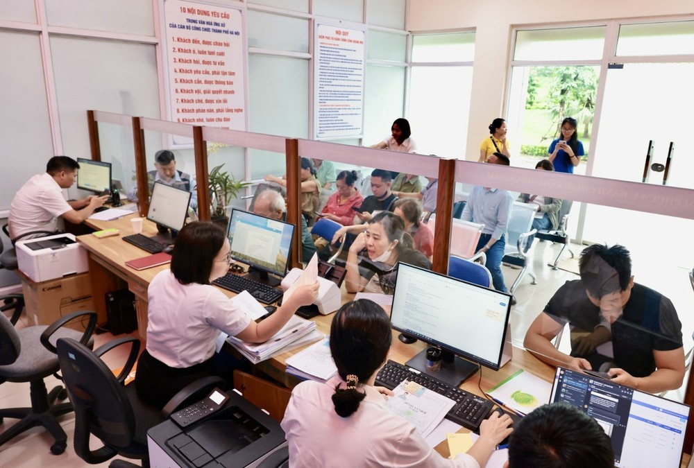 Chính quyền địa phương 2 cấp: Hà Nội chủ động hỗ trợ người dân - Ảnh 1.