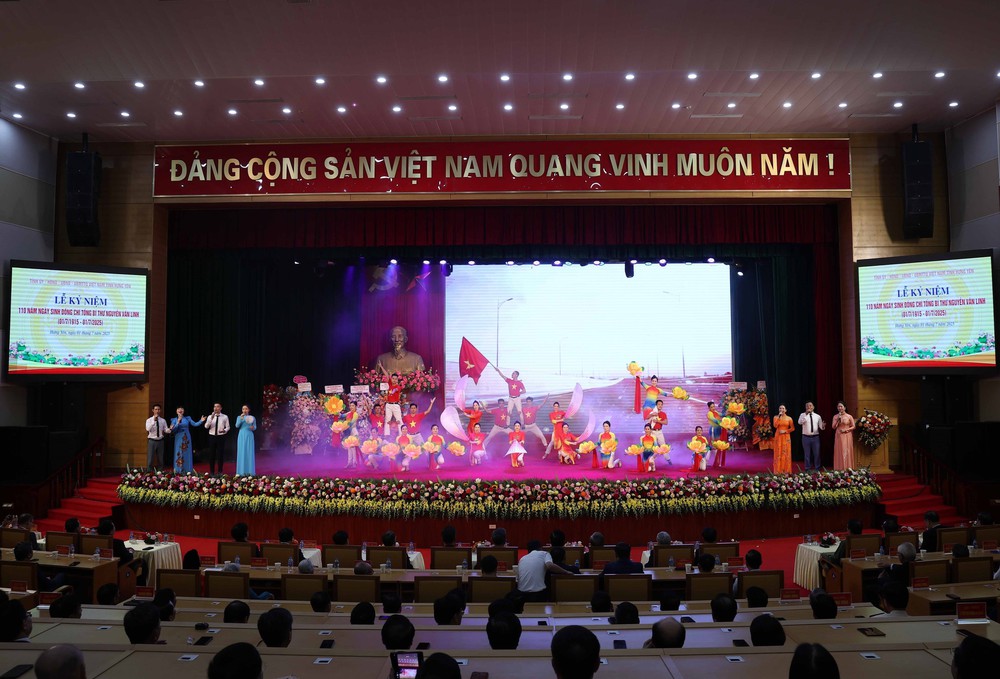 Lễ kỷ niệm 110 năm Ngày sinh Tổng Bí thư Nguyễn Văn Linh - Ảnh 6.