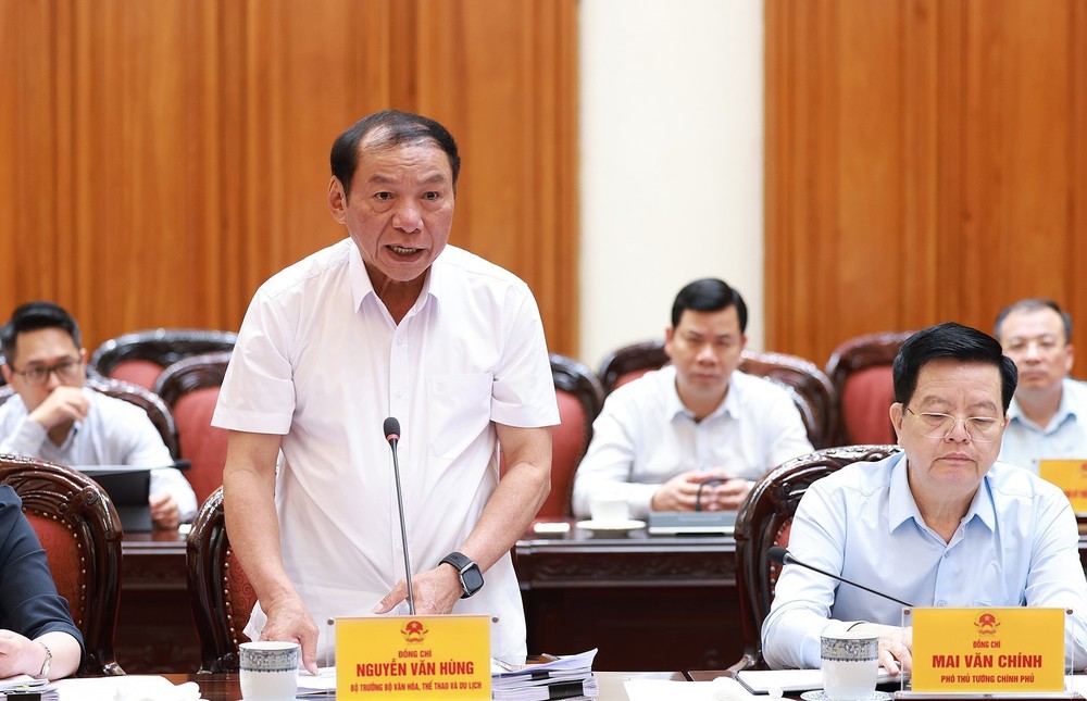 Thủ tướng chủ trì họp cho ý kiến về dự thảo đề án phát triển văn hoá trình Bộ Chính trị - Ảnh 4.