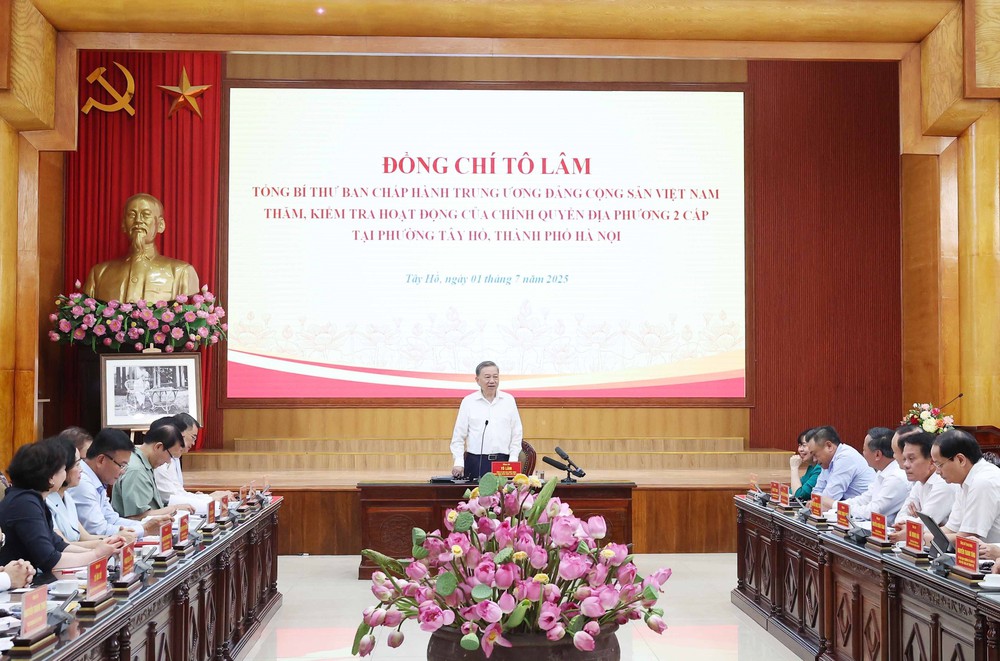 Tổng Bí thư Tô Lâm kiểm tra hoạt động của chính quyền địa phương hai cấp tại phường Tây Hồ - Ảnh 4.