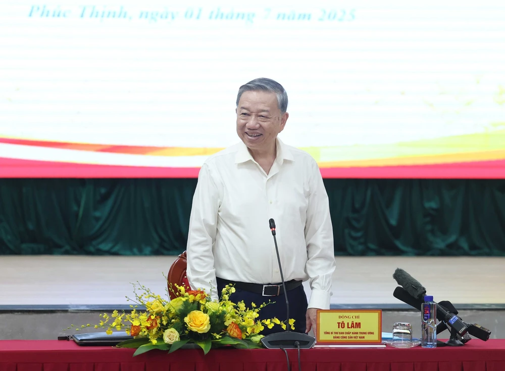 Tổng Bí thư kiểm tra hoạt động của chính quyền địa phương hai cấp tại xã Phúc Thịnh, Hà Nội - Ảnh 1.