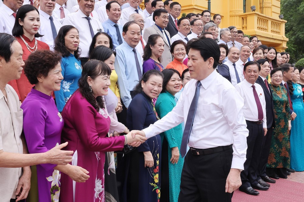 Chủ tịch nước gặp mặt đại biểu khuyến học tiêu biểu toàn quốc - Ảnh 1.