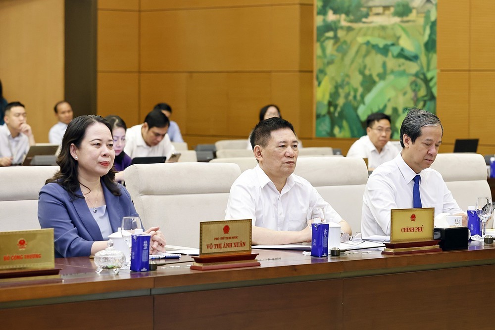 Khai mạc Phiên họp thứ 47 của Ủy ban Thường vụ Quốc hội - Ảnh 2.