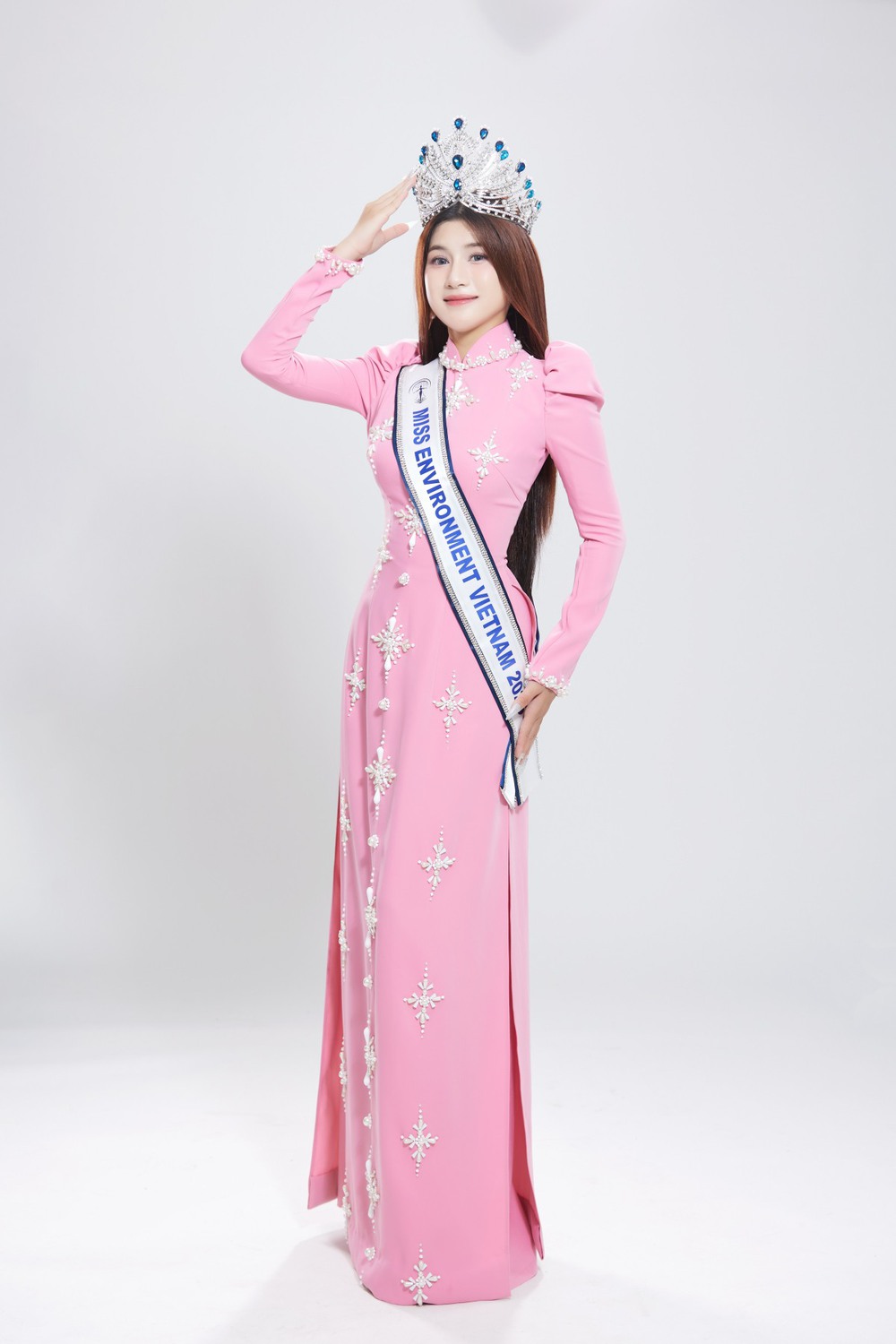 Hoa hậu Trần Thị Mỹ Linh làm Đại sứ Môi trường Miss Cosmo Thanh Hóa - Ảnh 3.