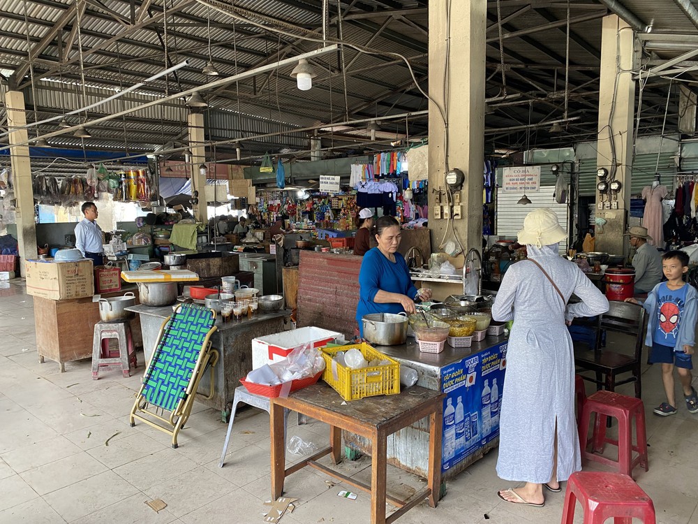 Phát triển chợ truyền thống thành điểm đến du lịch - Ảnh 4. Phát triển chợ truyền thống thành điểm đến du lịch - Ảnh 4.