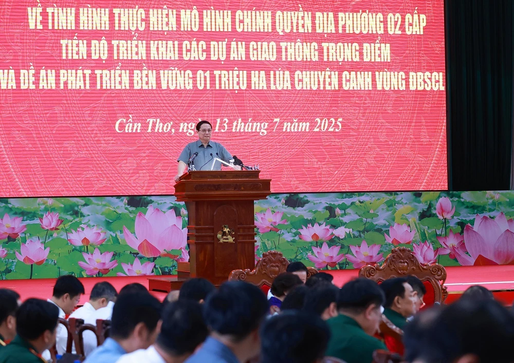 Thủ tướng chủ trì hội nghị về thực hiện chính quyền hai cấp và triển khai dự án trọng điểm vùng ĐBSCL - Ảnh 2.