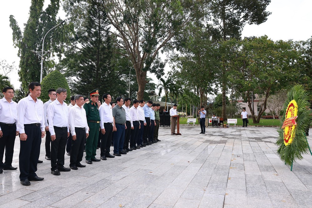 Thủ tướng Phạm Minh Chính: Điều quan trọng trong chính quyền địa phương 2 cấp là chuyển trạng thái từ thụ động sang chủ động phục vụ - Ảnh 14.