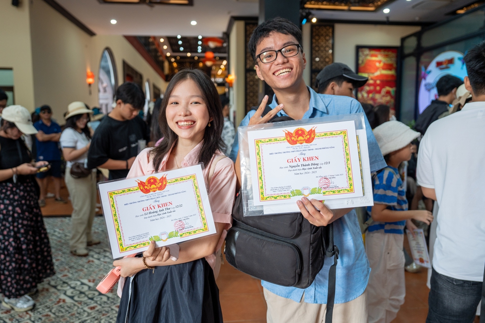 Gần 10 ngàn lượt học sinh giỏi đến Ba Na Hills vui chơi miễn phí - Ảnh 1. Gần 10 ngàn lượt học sinh giỏi đến Ba Na Hills vui chơi miễn phí - Ảnh 1.