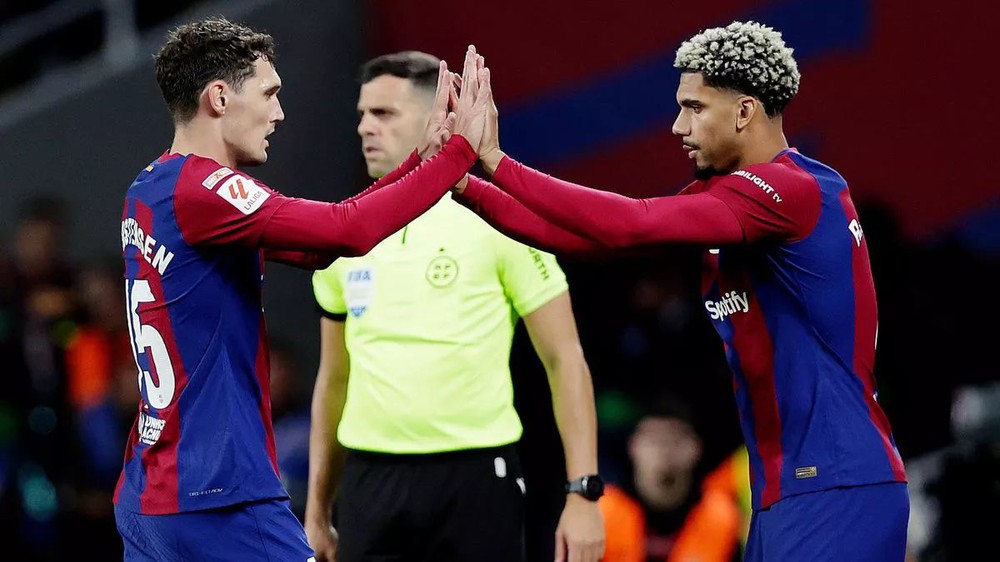 Barcelona: Araujo, Christensen và nghịch lý thanh lọc - Ảnh 1. Barcelona: Araujo, Christensen và nghịch lý thanh lọc - Ảnh 1.