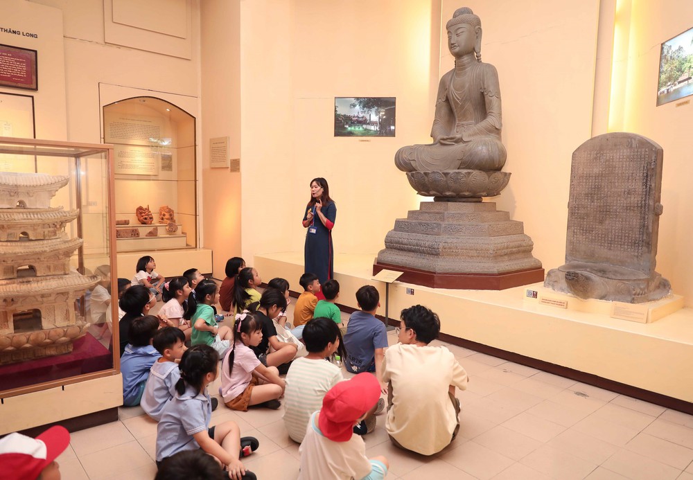 Bảo tàng Lịch sử Quốc gia: Nơi lịch sử "kể chuyện" qua từng hiện vật - Ảnh 13. Bảo tàng Lịch sử Quốc gia: Nơi lịch sử "kể chuyện" qua từng hiện vật - Ảnh 13.