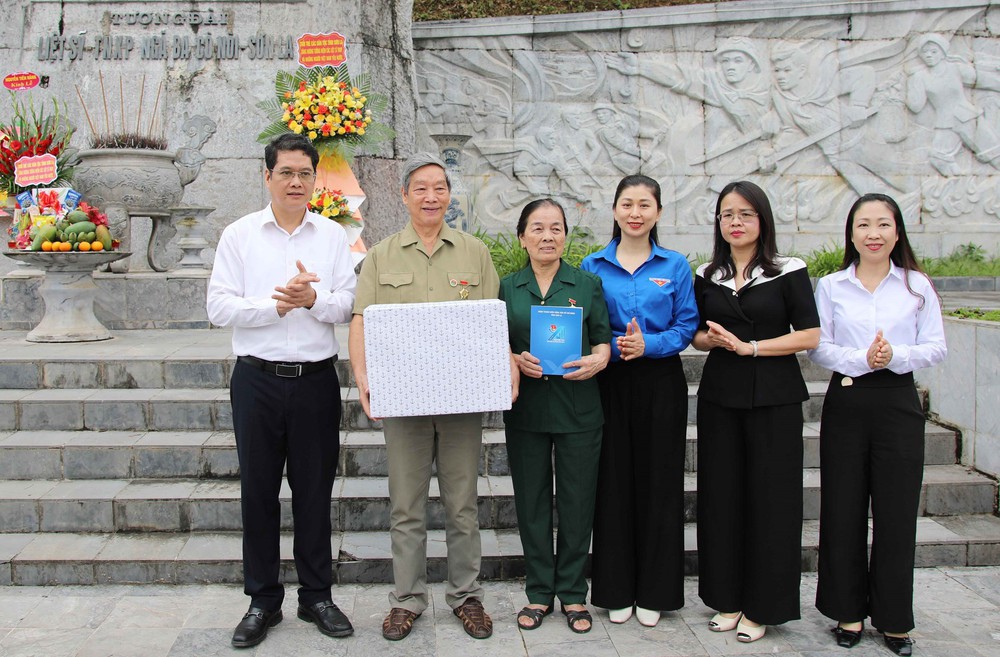 75 năm Ngày truyền thống lực lượng thanh niên xung phong: Tưởng nhớ các anh hùng liệt sỹ tại Ngã ba Cò Nòi - Ảnh 5.