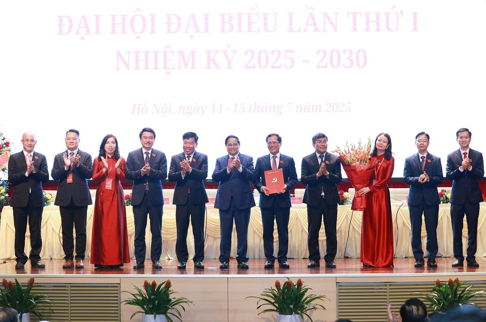 Thủ tướng Phạm Minh Chính: Đảng bộ Bộ Ngoại giao có quyết tâm cao, khát vọng lớn, tinh thần chiến đấu và đổi mới mạnh mẽ - Ảnh 4.