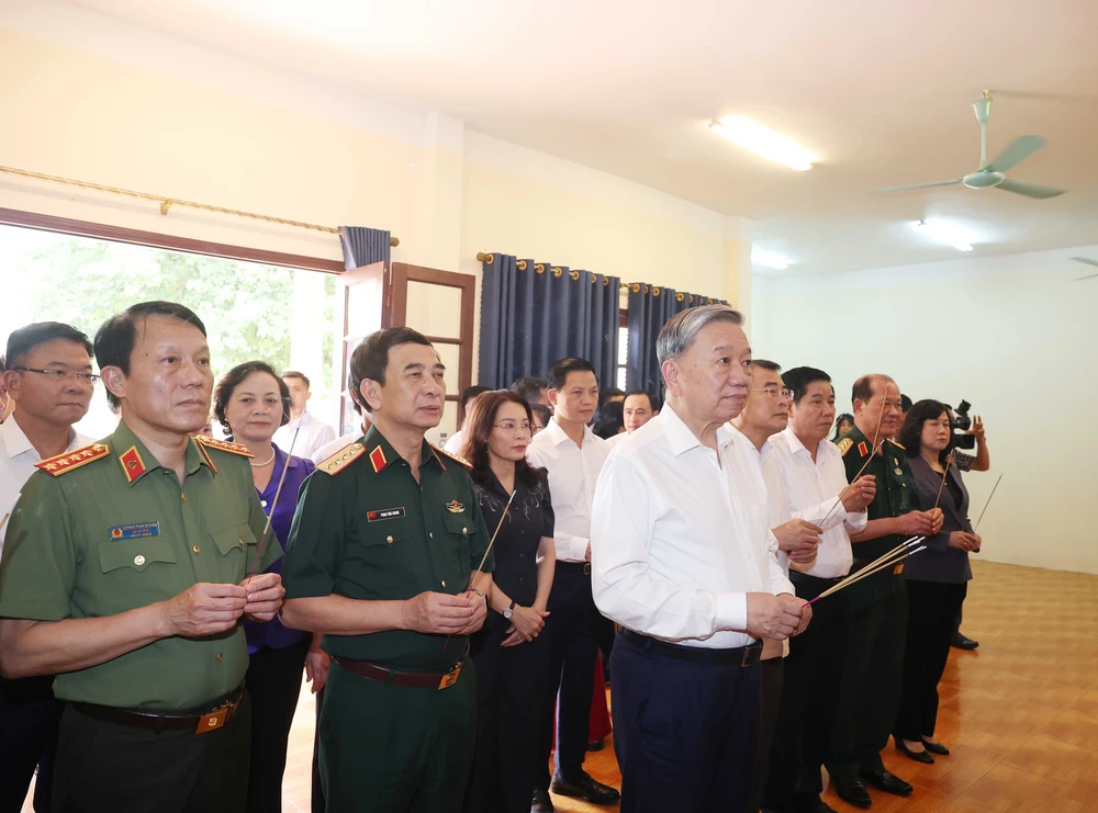 Tổng Bí thư Tô Lâm: Người có công là tài sản quý, là biểu tượng của ý chí, nghị lực Việt Nam - Ảnh 2. Tổng Bí thư Tô Lâm: Người có công là tài sản quý, là biểu tượng của ý chí, nghị lực Việt Nam - Ảnh 2.