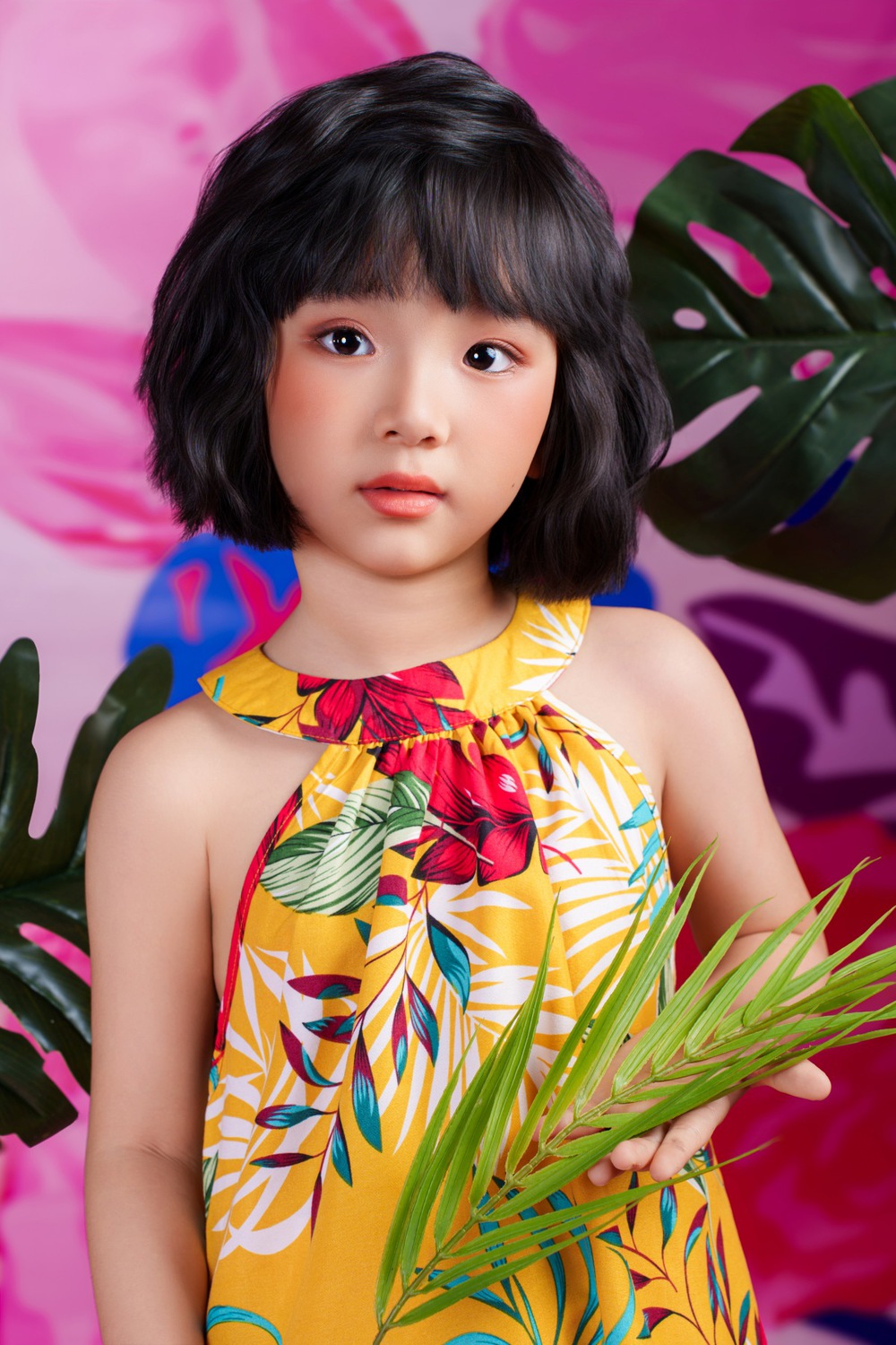 Người mẫu nhí Đỗ Nhã Tâm rạng ngời đón hè cùng bộ ảnh tropical - Ảnh 1.