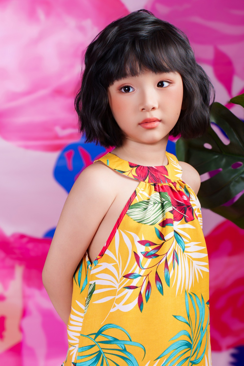 Người mẫu nhí Đỗ Nhã Tâm rạng ngời đón hè cùng bộ ảnh tropical - Ảnh 2.