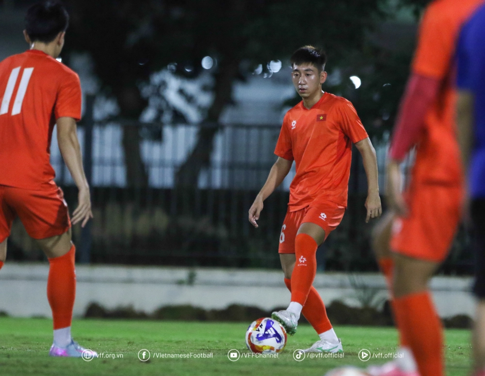 HLV Kim Sang Sik xác định bộ khung của U23 Việt Nam - Ảnh 1.