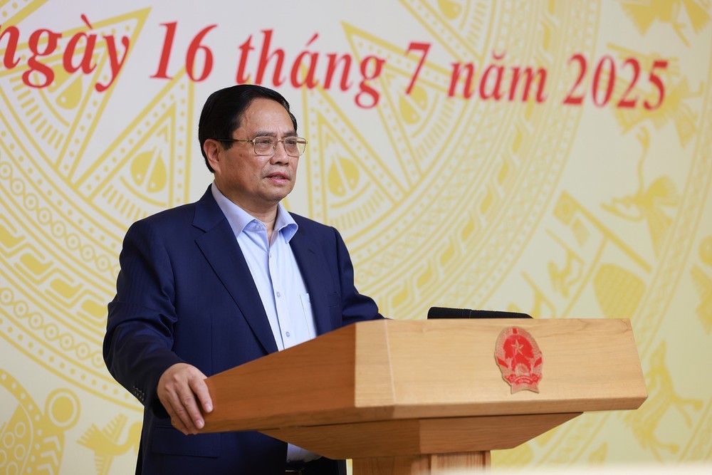 Thủ tướng Phạm Minh Chính chủ trì Hội nghị trực tuyến toàn quốc về kịch bản tăng trưởng - Ảnh 2.