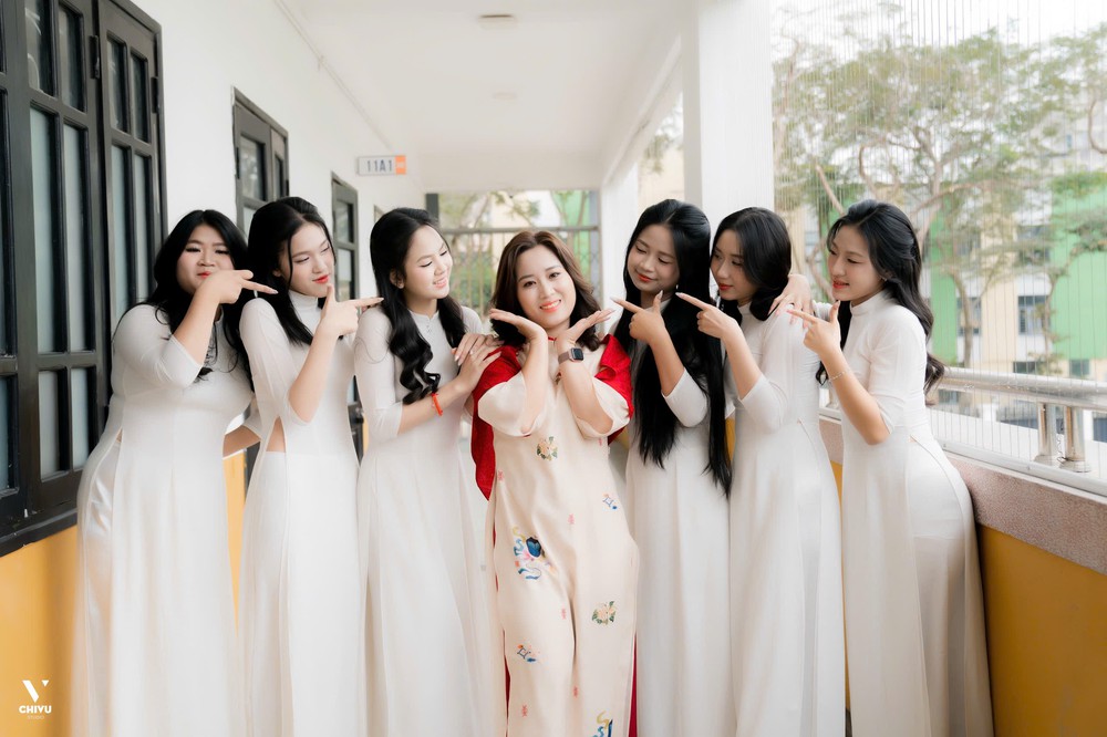 Những cuộc &quot;đối thoại tâm hồn&quot; ươm mầm văn chương cho người trẻ - Ảnh 3.