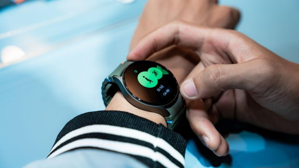 Vì sao đồng hồ Samsung Galaxy Watch là lựa chọn số 1 cho người năng động? - Ảnh 3.