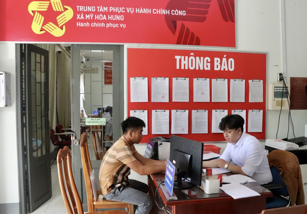 Thủ tướng yêu cầu tập trung tháo gỡ vướng mắc giai đoạn đầu vận hành mô hình tổ chức chính quyền địa phương 2 cấp - Ảnh 4. Thủ tướng yêu cầu tập trung tháo gỡ vướng mắc giai đoạn đầu vận hành mô hình tổ chức chính quyền địa phương 2 cấp - Ảnh 4.