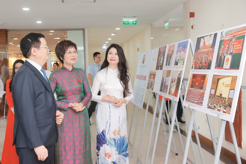 Phó Thủ tướng Mai Văn Chính dự Đại hội đại biểu Đảng bộ Thông tấn xã Việt Nam lần thứ 27, nhiệm kỳ 2025 - 2030 - Ảnh 2.