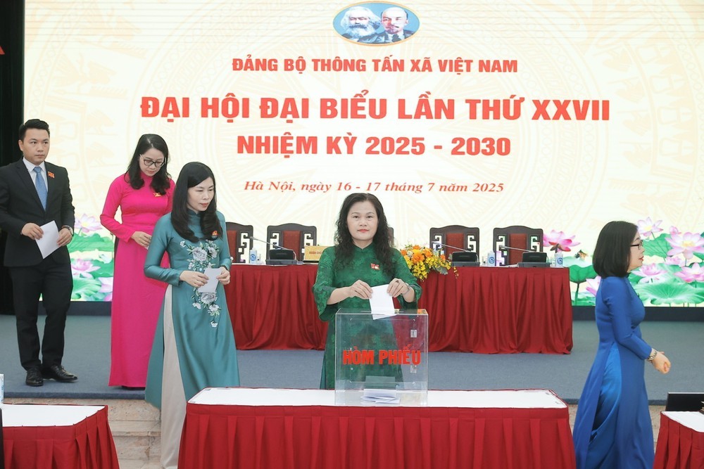 Đại hội Đảng bộ TTXVN lần thứ 27: Tiếp tục khẳng định vai trò cơ quan báo chí đa phương tiện chủ lực - Ảnh 6.