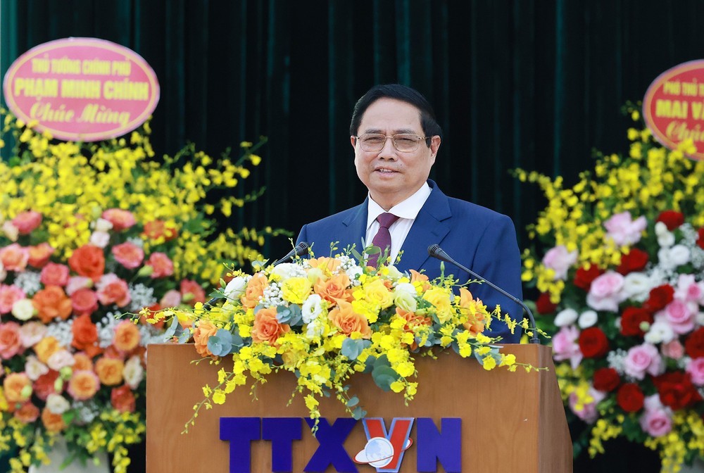 Thủ tướng Phạm Minh Chính: TTXVN tiếp tục thông tin bảo vệ quyền, lợi ích của đất nước, nhân dân - Ảnh 1.