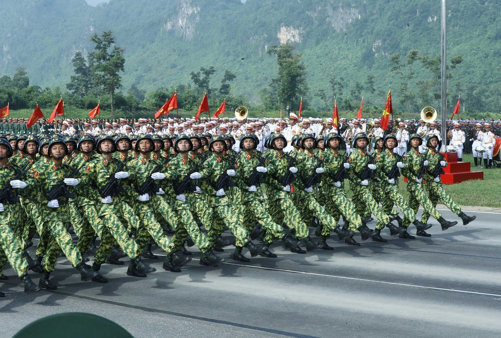 vnapotaltonghopluyendieubinhdieuhanhkyniem80namquockhanh298153926-17527446234101102544460.jpg