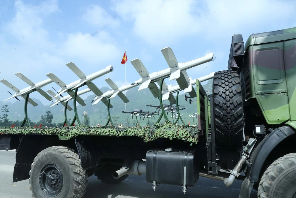 Hình ảnh khối xe thiết giáp tại tổng hợp luyện diễu binh, diễu hành kỷ niệm 80 năm Quốc khánh 2/9 - Ảnh 1.