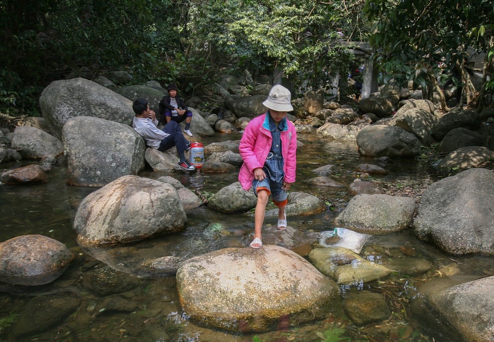 Mênh mang phù vân Yên Tử… - Ảnh 8. Mênh mang phù vân Yên Tử… - Ảnh 8.