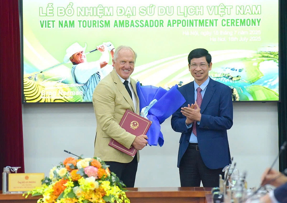 Lý do huyền thoại golf Greg Norman được tái bổ nhiệm làm Đại sứ Du lịch Việt Nam giai đoạn 2025 – 2030 - Ảnh 1. Lý do huyền thoại golf Greg Norman được tái bổ nhiệm làm Đại sứ Du lịch Việt Nam giai đoạn 2025 – 2030 - Ảnh 1.