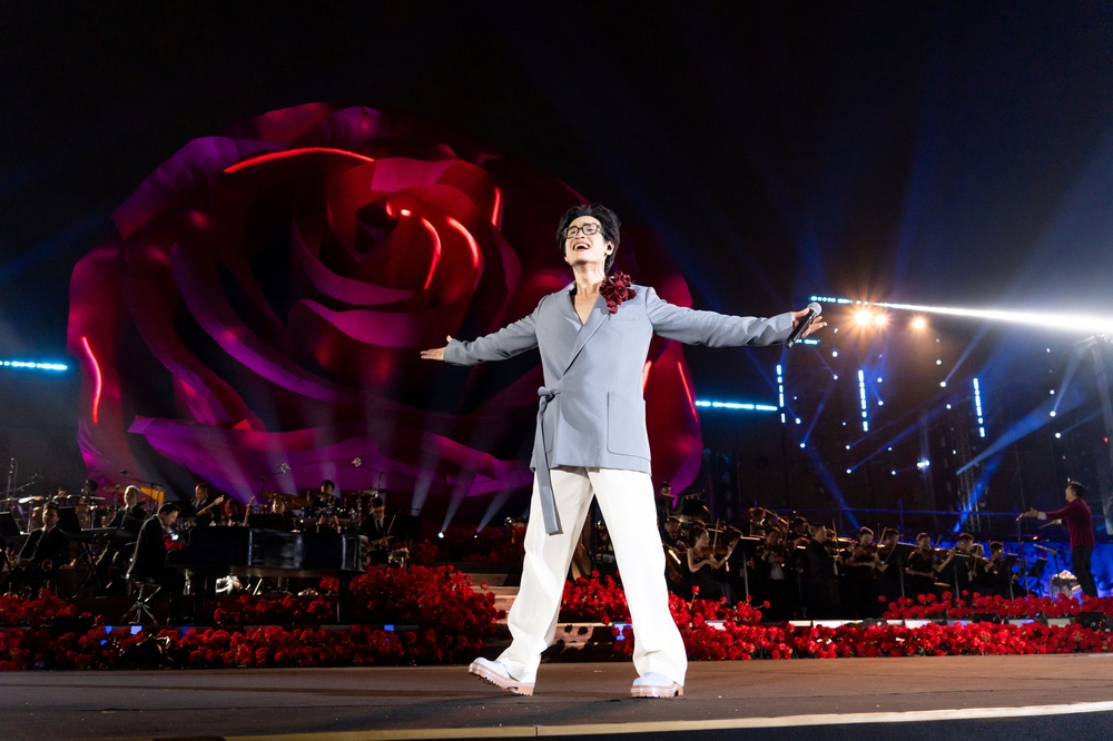 Hà Anh Tuấn đưa live concert “Sketch A Rose” đến Mỹ - Ảnh 2.