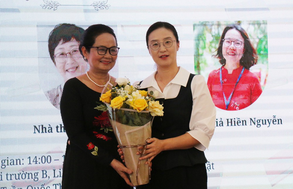 Thơ ca tạo nhịp cầu kết nối văn hóa Việt Nam - Hàn Quốc - Ảnh 2.