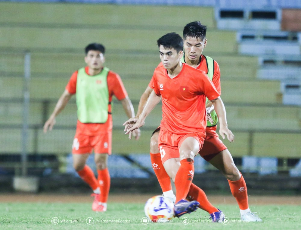 Lịch thi đấu bóng đá hôm nay 17/7: Trực tiếp U23 Việt Nam vs U23 Lào - Ảnh 1.