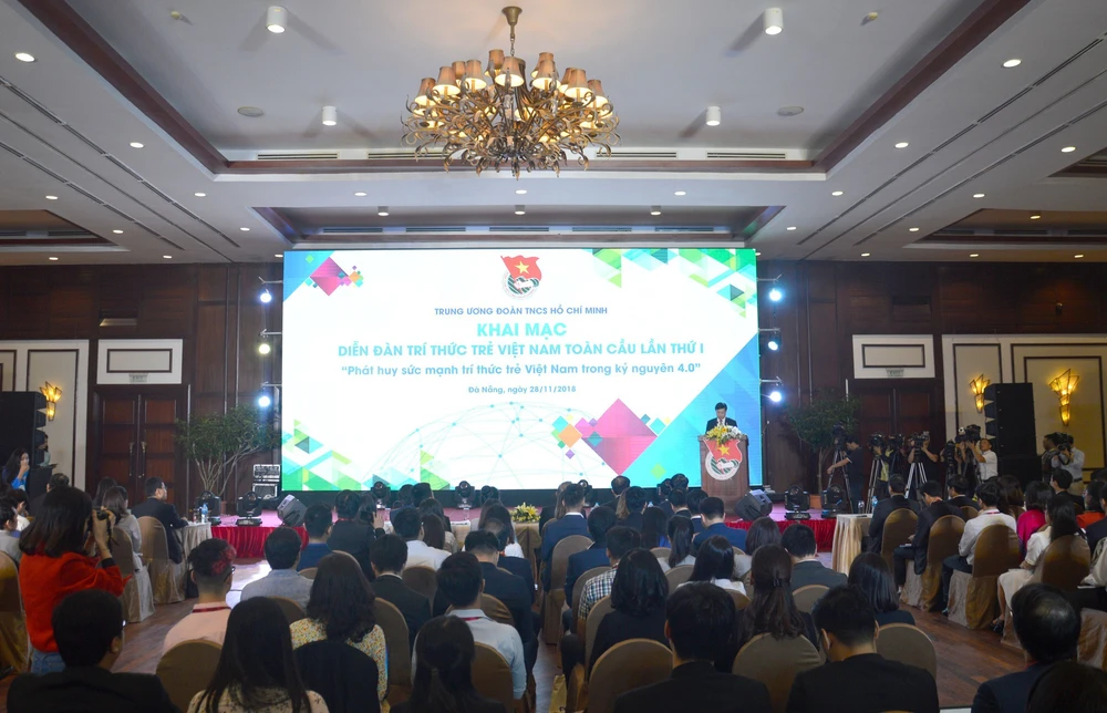 Nhìn lại 5 kỳ Diễn đàn Trí thức trẻ Việt Nam toàn cầu - Ảnh 1. Nhìn lại 5 kỳ Diễn đàn Trí thức trẻ Việt Nam toàn cầu - Ảnh 1.