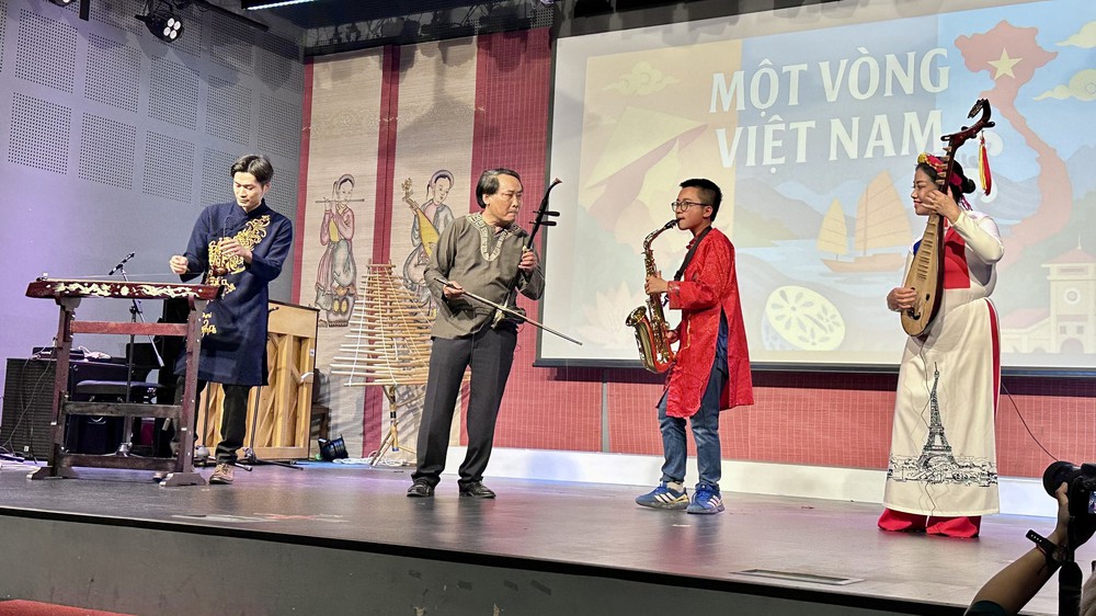 Bonjour Vietnam 2025 - Nơi thế hệ trẻ người Việt toàn cầu kể chuyện văn hóa dân tộc - Ảnh 1.